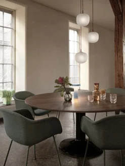 Midst Table Ø 120 cm, dark oiled oak fra Muuto