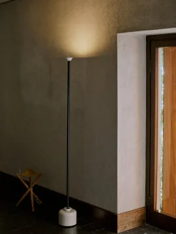 Model 1095 Gulvlampe fra Astep