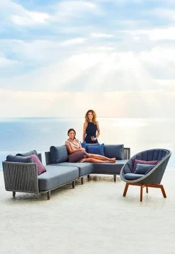 Moments 2 pers. Sofa højre inkl. hynder fra Cane-line