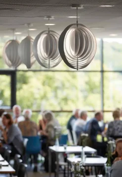 Moon pendel af Verner Panton