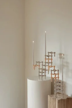 Nagel Lysestage, børstet messing fra STOFF Nagel