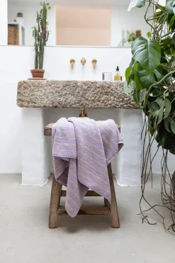 Naram towel - Baby pink & Ski patrol fra Bongusta