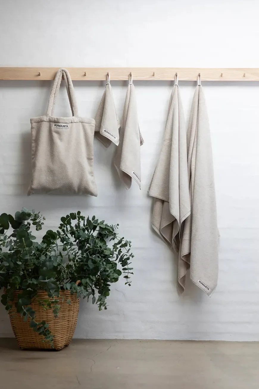 Naram towel - Baby pink & Ski patrol fra Bongusta