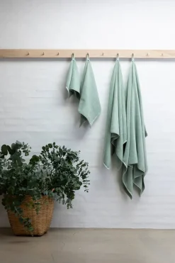 Naram towel - Soft Fuchsia fra Bongusta