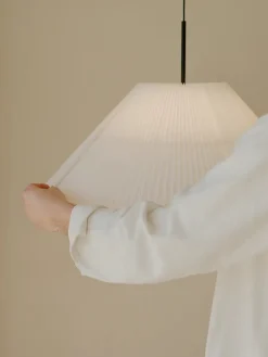 Nebra Pendant Lamp Large fra New Works