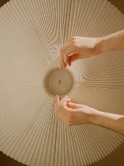 Nebra Pendant Lamp Small fra New Works