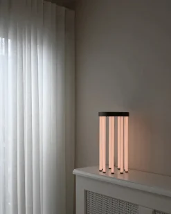 Neon Side Table, bronze fra 101 Copenhagen