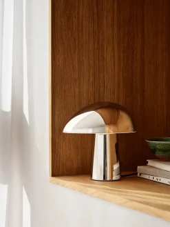 Night Owl Steel Bordlampe, polished steel fra Fritz Hansen