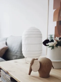 Nunu Elephant fra Woud