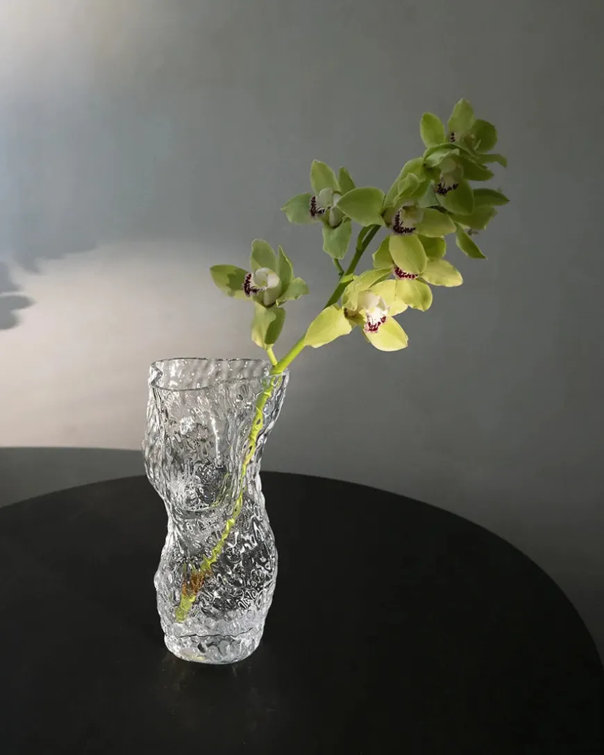 Ostrea Vase, amber fra Hein Studio