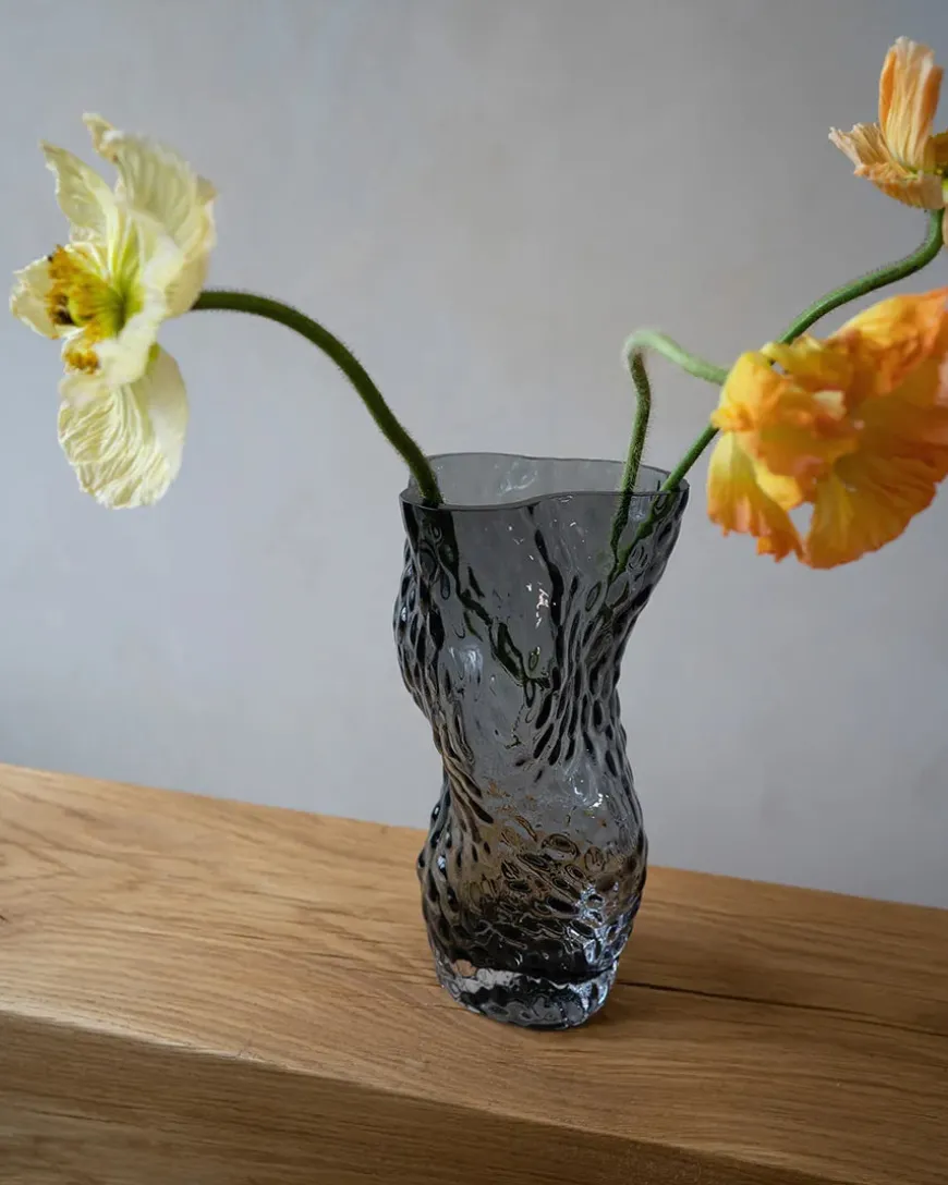 Ostrea Vase, amber fra Hein Studio