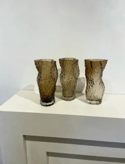 Ostrea Vase, midnight blue fra Hein Studio