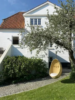 Outdoor Hanging Egg af Nanna Ditzel