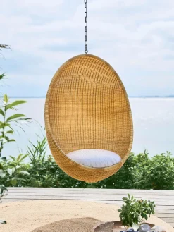 Outdoor Hanging Egg af Nanna Ditzel