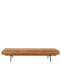 Outline Daybed, cognac leather fra Muuto
