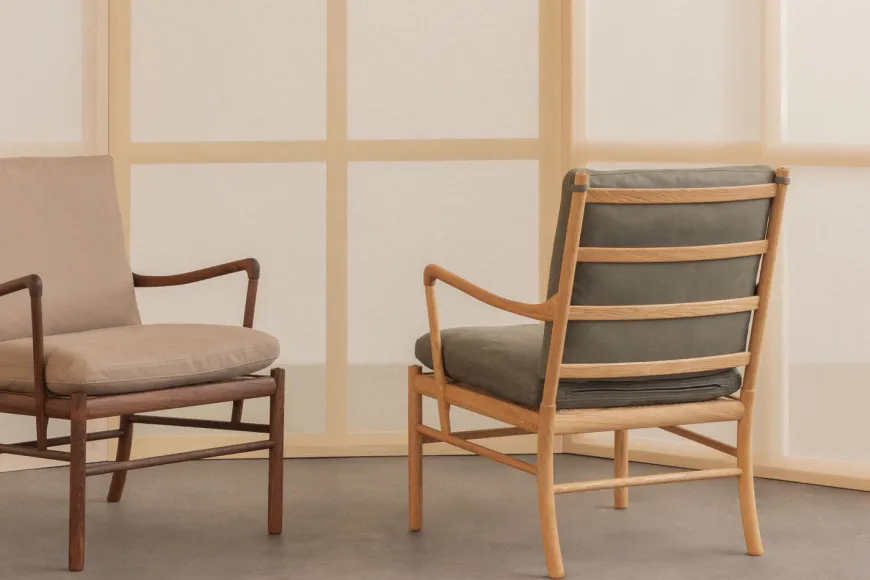 OW149 Colonial lænestol, eg olie, Terra-læder af Ole Wanscher