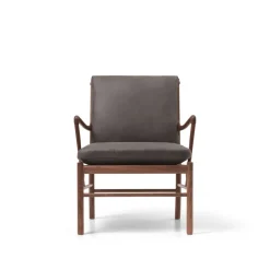 OW149 Colonial lænestol, eg olie, Terra-læder af Ole Wanscher