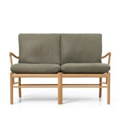 OW149-2 Colonial sofa eg olie, Terra-læder af Ole Wanscher
