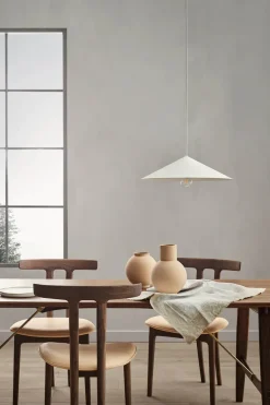 OW58 T-stolen af Ole Wanscher