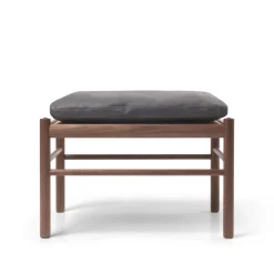 OW149F Fodskammel til Colonial lænestol, valnød olie, Terra-læder af Ole Wanscher