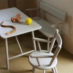 P11 børnebænk af Børge Mogensen