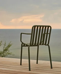 Palissade Armchair, iron red fra Hay