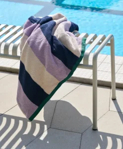 Palissade Bench, olive fra Hay