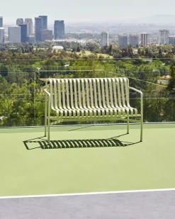 Palissade Dining Bench Armrest, Deep Blue fra Hay