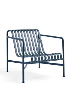 Palissade Lounge Chair Low, Deep Blue fra Hay