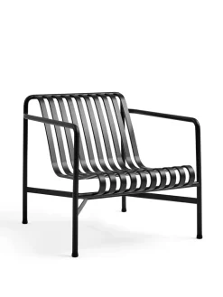 Palissade Lounge Chair Low, sky grey fra Hay