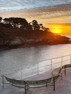 Palissade Park Dining Bench, in, olive fra Hay