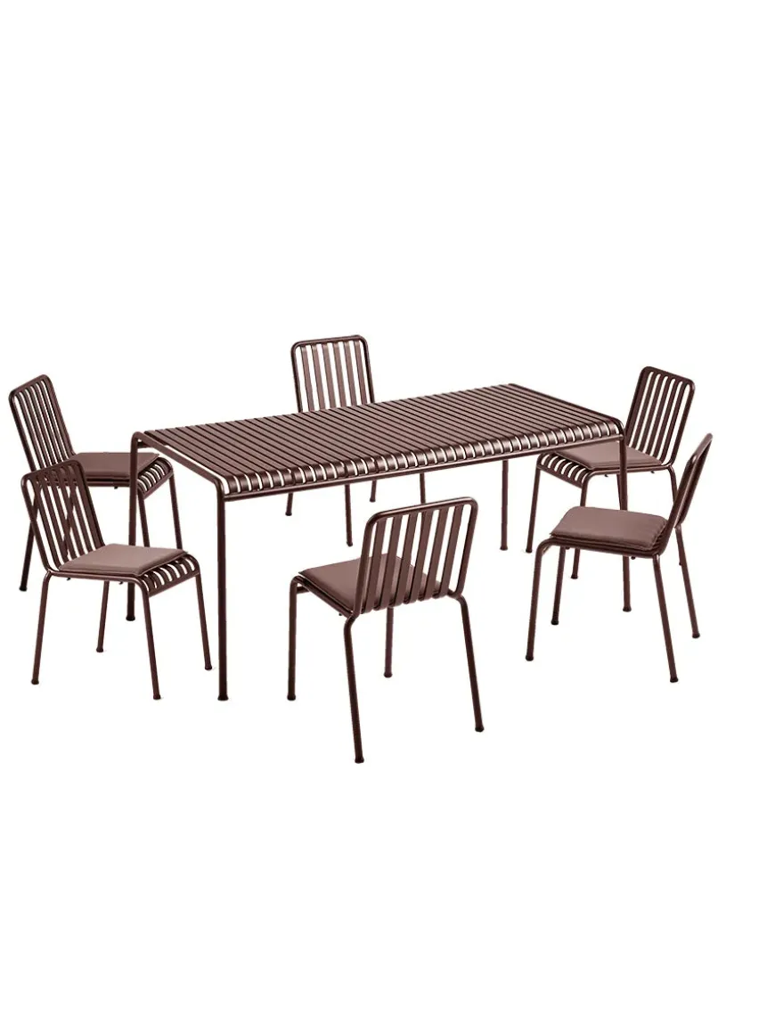 Palissade sæt, 6 armstole og bord i iron red fra HAY