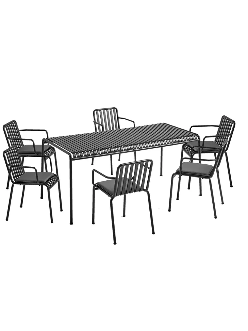 Palissade sæt, 6 armstole og bord i iron red fra HAY