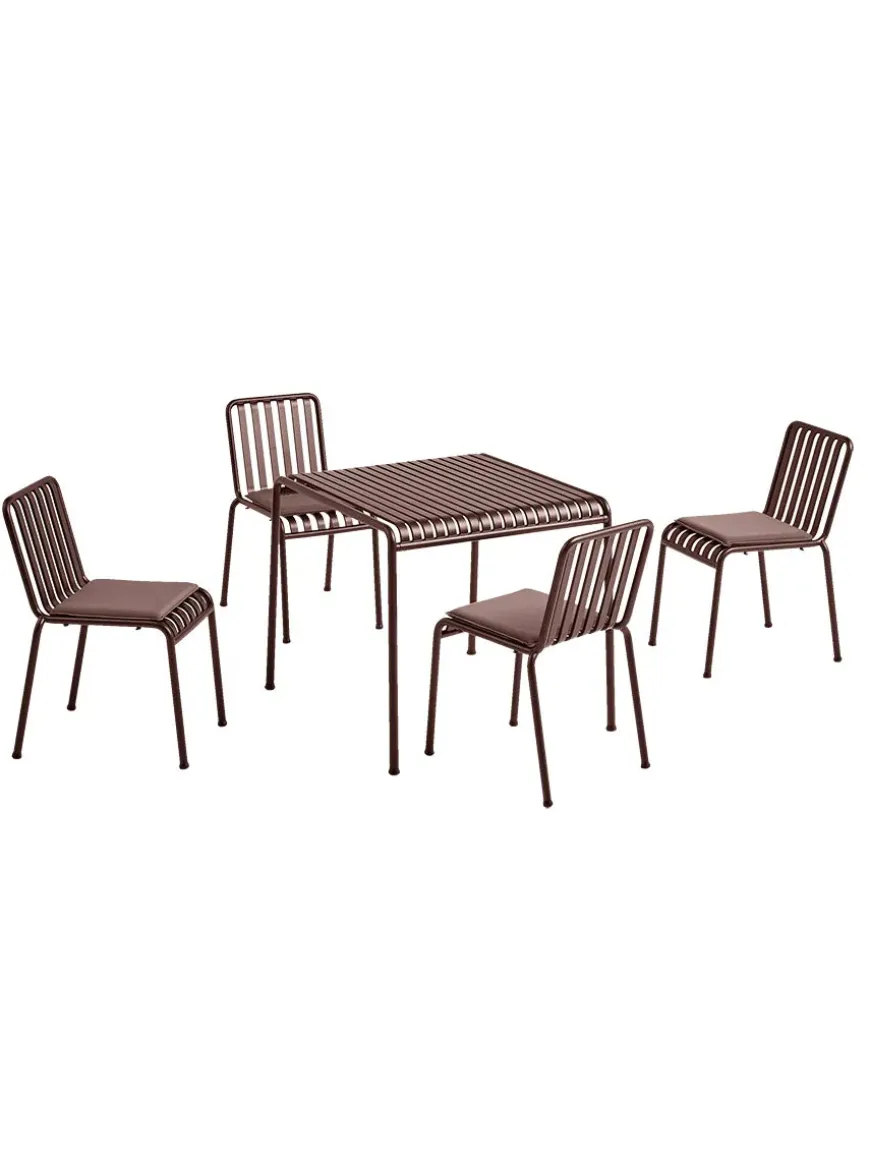 Palissade sæt, 4 armstole og bord i iron red fra HAY