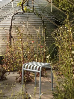 Palissade Stool, antracit fra Hay