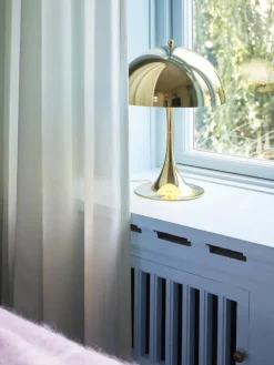 Panthella 320 bordlampe, messing af Verner Panton