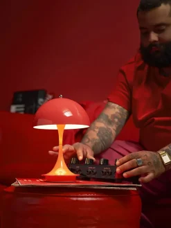 Panthella 160 Portable V3, brass af Verner Panton