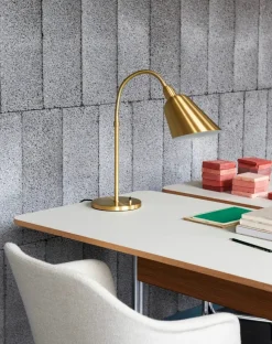 Pavilion Skrivebord AV16 fra &Tradition