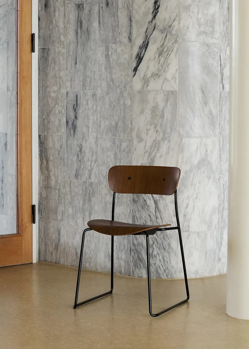 Pavilion Stol AV51 fra &Tradition