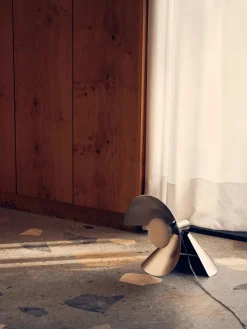 Peel Bordlampe fra Frandsen