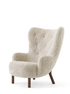Petra VB3 Chair, moonlight sheepskin/oak fra &Tradition