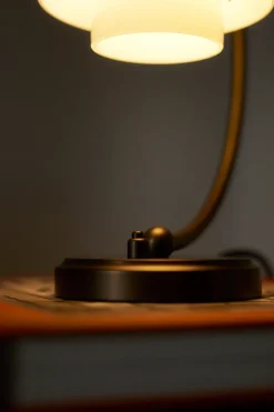 PH 2/2 Luna Bordlampe, Aged Brass fra Louis Poulsen