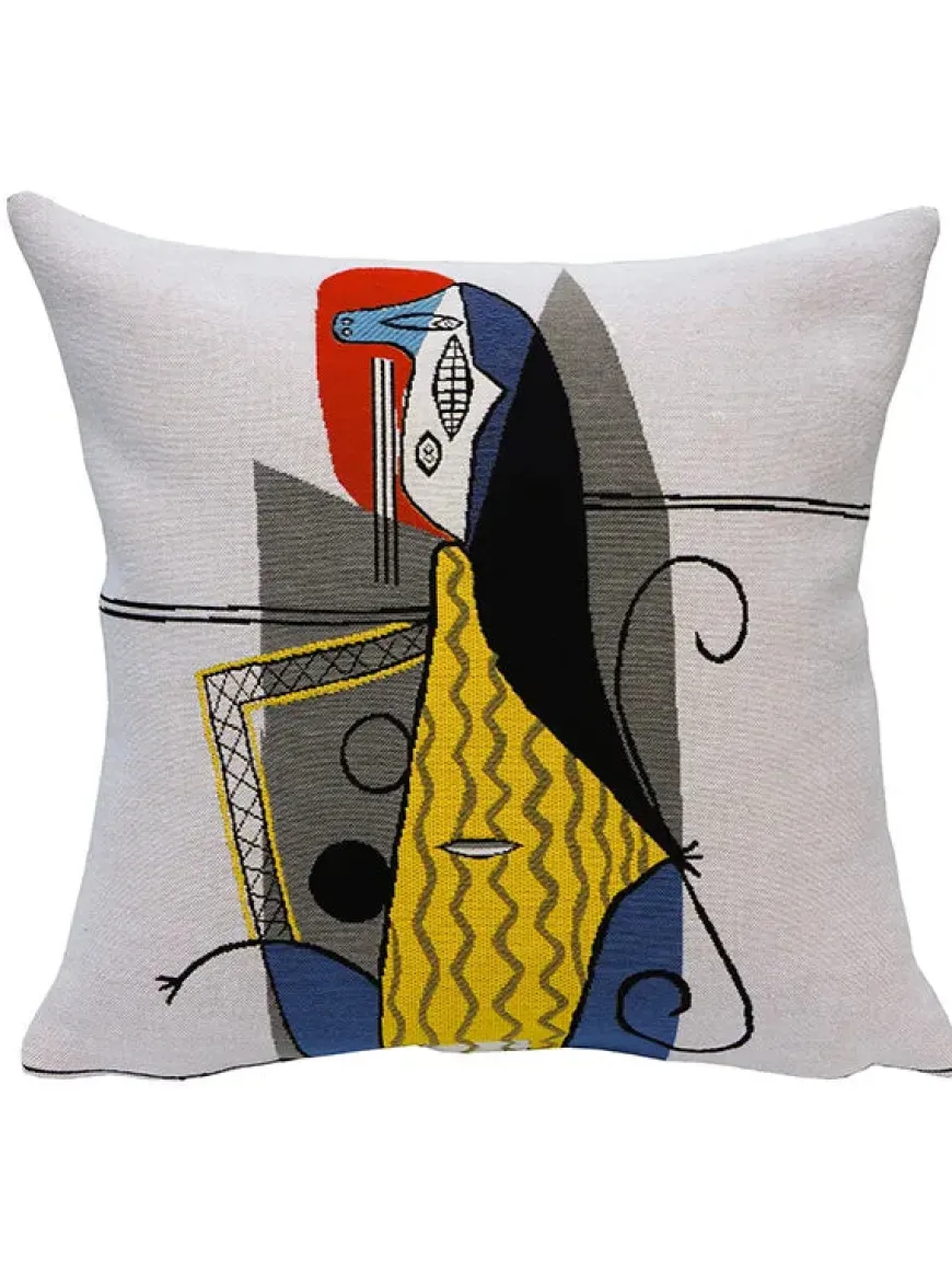 Picasso Femme Dans Un Fauteuil 8695 pude fra Poulin Design