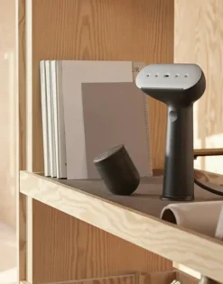 Pilo No.2 Fabric Shaver, Sand fra Steamery Stockholm