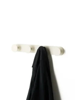 Pipeline Coat Rack fra raawii