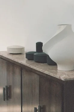 Pirout Vase 01, ceramic fra Louise Roe