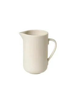 Pisu 14 Pitcher, vanilla white fra Louise Roe