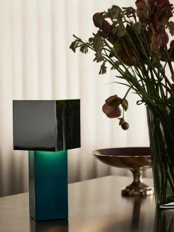 Pivot Portable Lamp, blue silver fra &Tradition