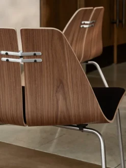 PK23 forsidepolstret, Walnut af Poul Kjærholm