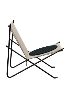 PK4 Loungestol i natur, sort stel af Poul Kjærholm